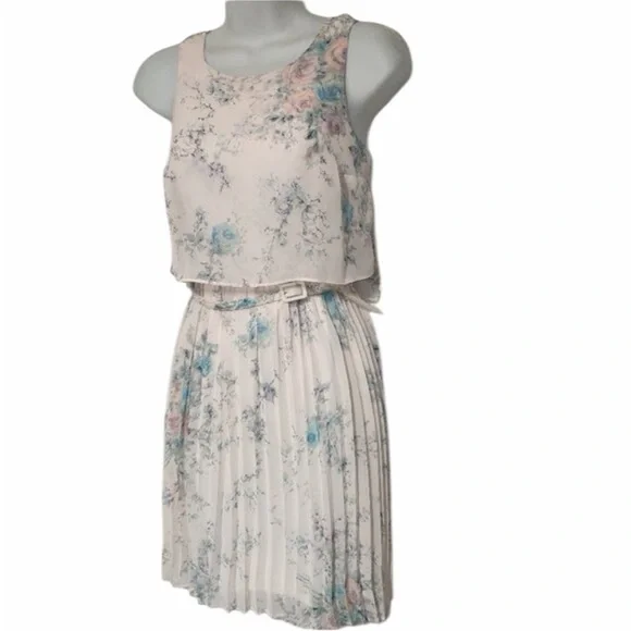 LC Lauren Conrad floral pleated midi dress with belt - Picture 1 of 5